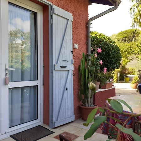 La Casa Color Bed & Breakfast Lamagdelaine Luaran gambar