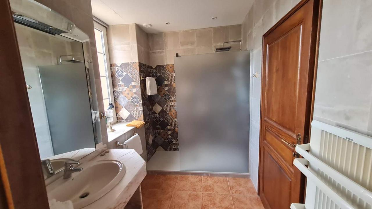 La Casa Color Bed & Breakfast Lamagdelaine Luaran gambar