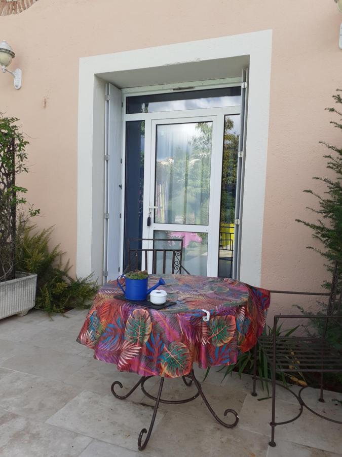 La Casa Color Bed & Breakfast Lamagdelaine Luaran gambar